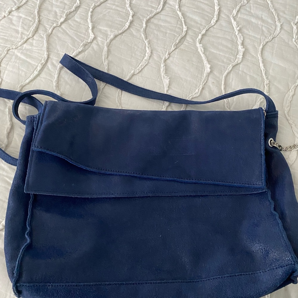Leather shoulder bag
